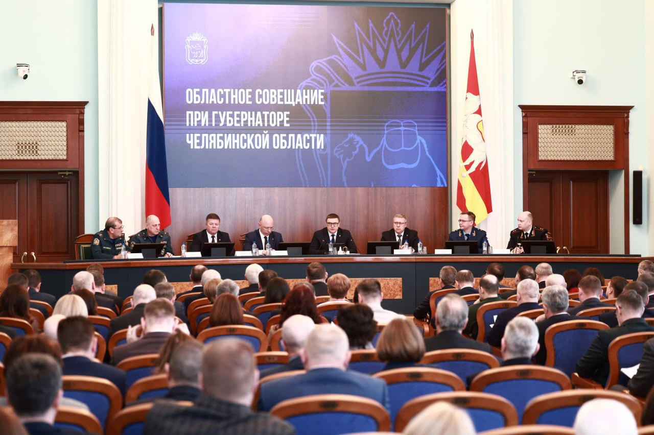 Губернатор Текслер потребовал от глав личного контроля за работой ЖКХ в морозы