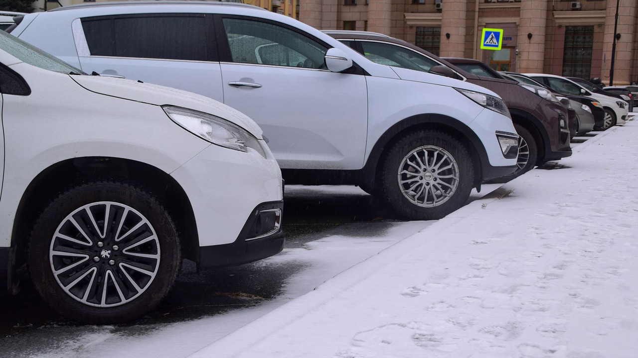 Названы популярные у жителей Челябинской области цвета автомобилей