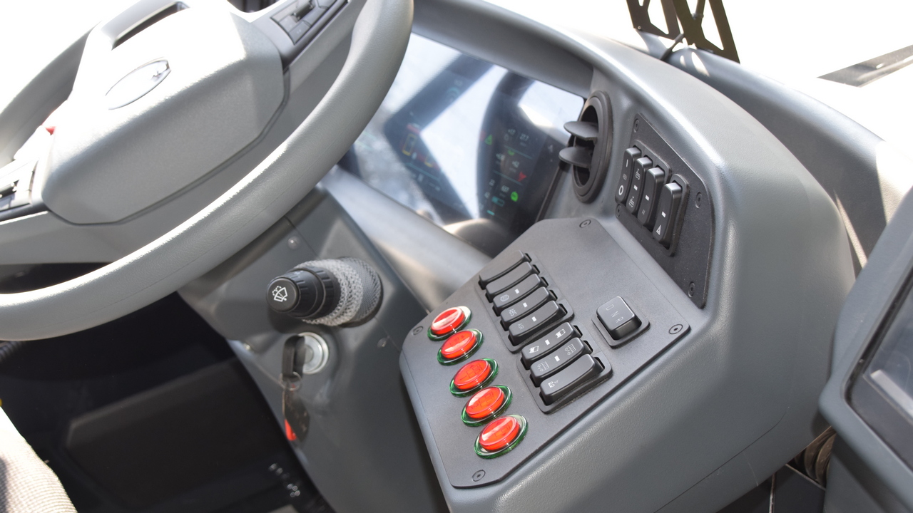 В Челябинске из-за ремонта моста запустили компенсационный автобус В Челябинске из-за ремонта моста запустили компенсационный автобус