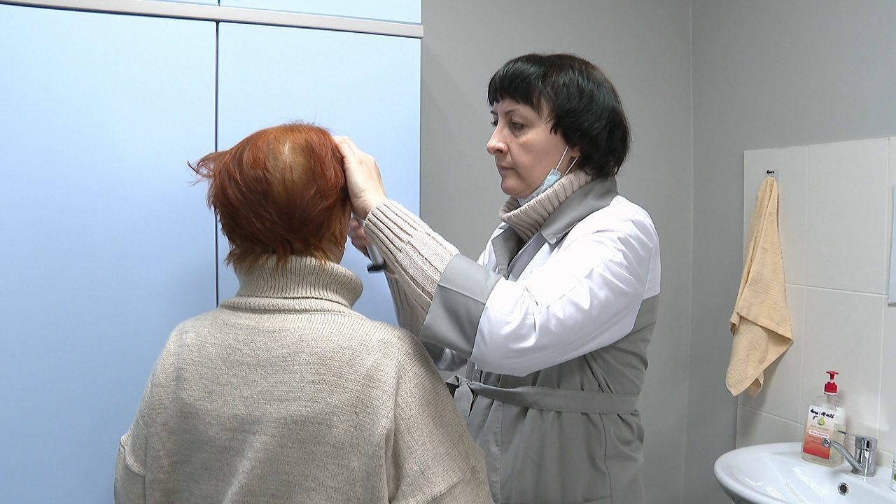 Как отличить родинку от меланомы: эксперты рассказали челябинцам, когда бить тревогу