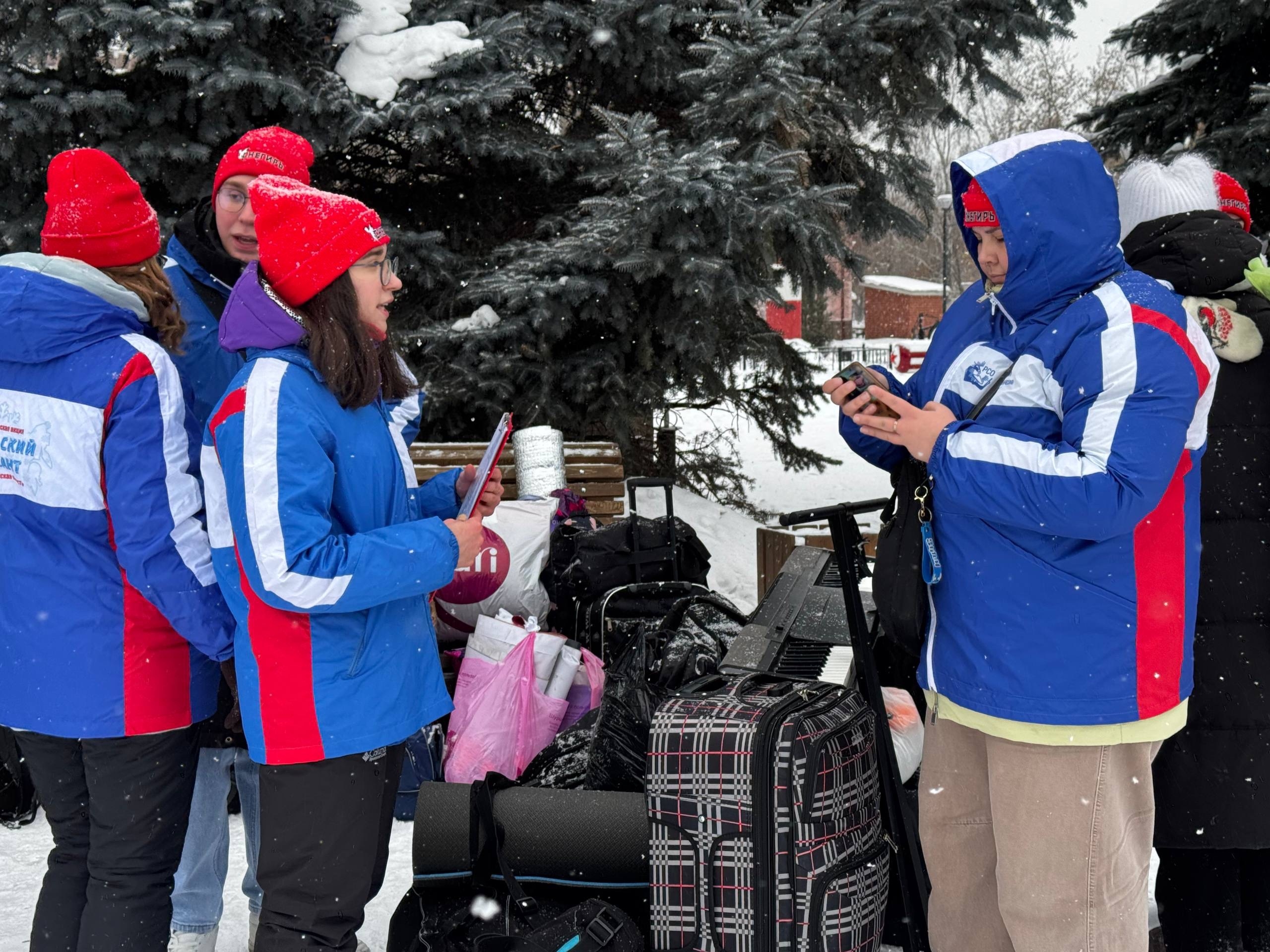 Уральский десант: студенты из Челябинской области отправились помогать жителям сел