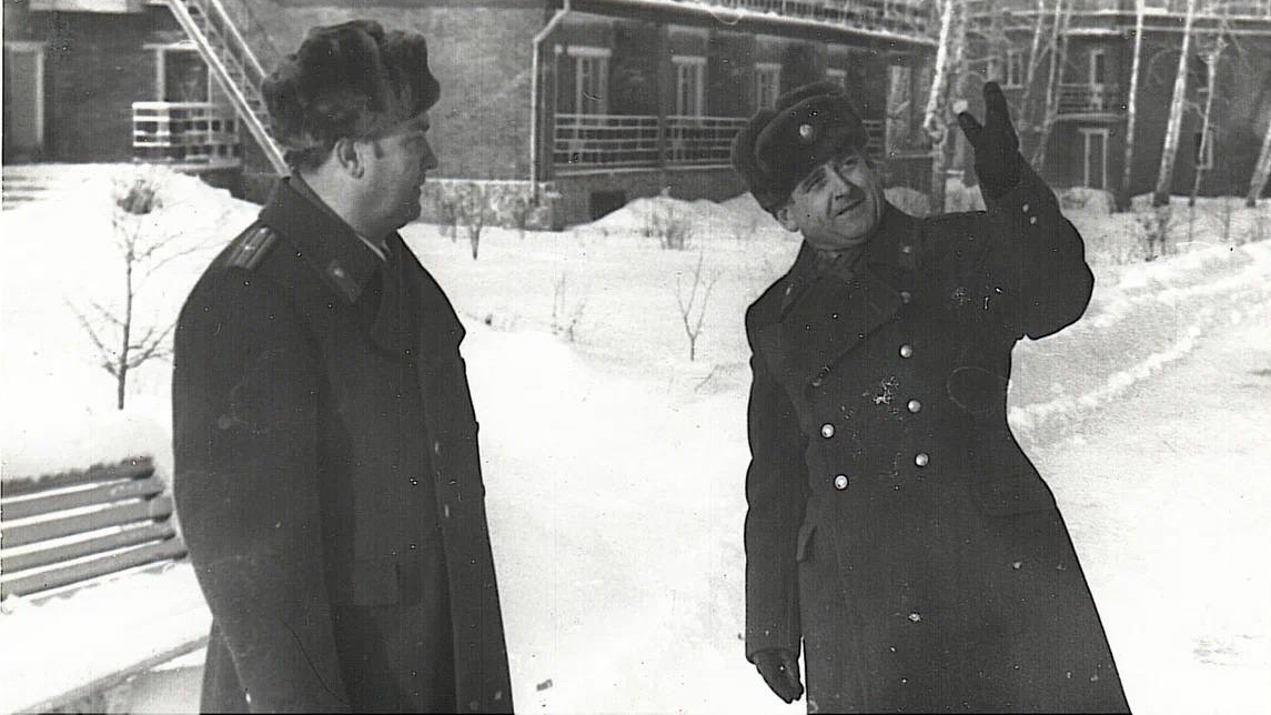 90-летний юбилей отмечает легендарный начальник ГАИ Челябинской области Артур Дель 90-летний юбилей отмечает легендарный начальник ГАИ Челябинской области Артур Дель