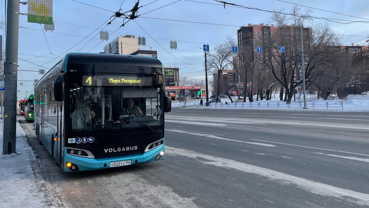 В Челябинске завершают тестирование автобуса-гиганта В Челябинске завершают тестирование автобуса-гиганта
