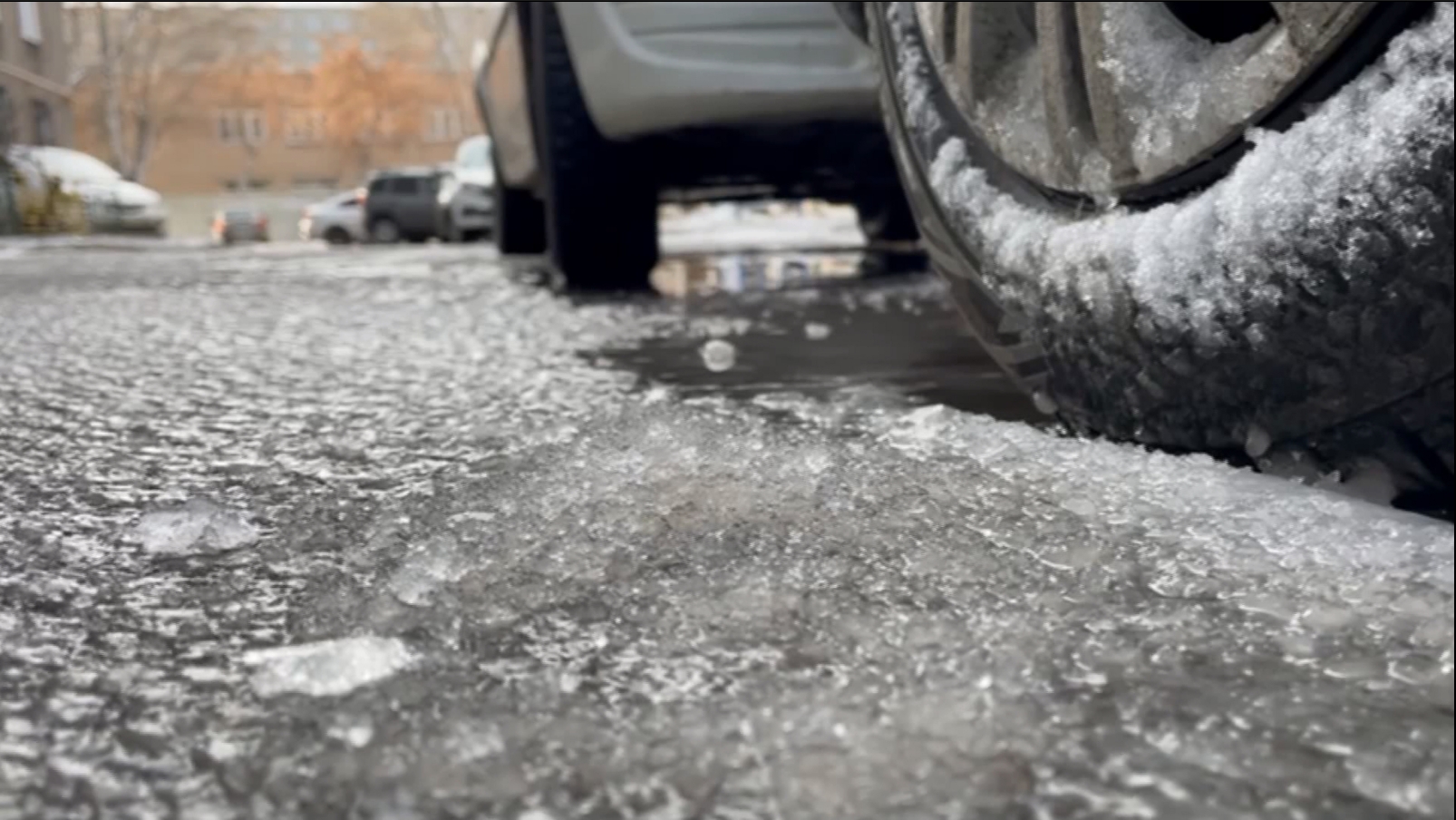 Осторожно, гололед: в Минздраве рассказали, как избежать падений при изменчивой погоде Осторожно, гололед: в Минздраве рассказали, как избежать падений при изменчивой погоде