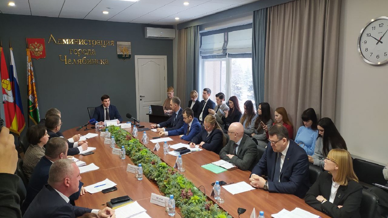 В Челябинске создали чат-боты в MAX для сообщений о бездомных животных и незаконной рекламе