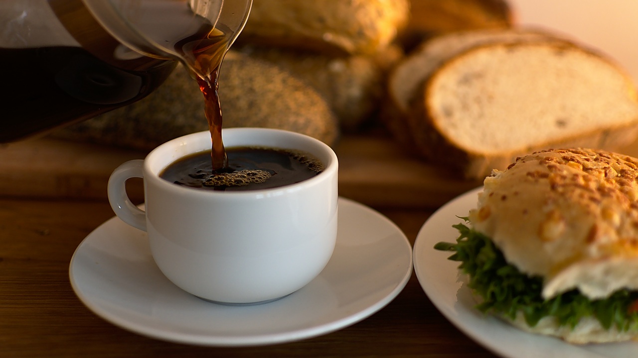 Жителям Челябинска назвали пять веских причин отказаться от кофе прямо сейчас Жителям Челябинска назвали пять веских причин отказаться от кофе прямо сейчас