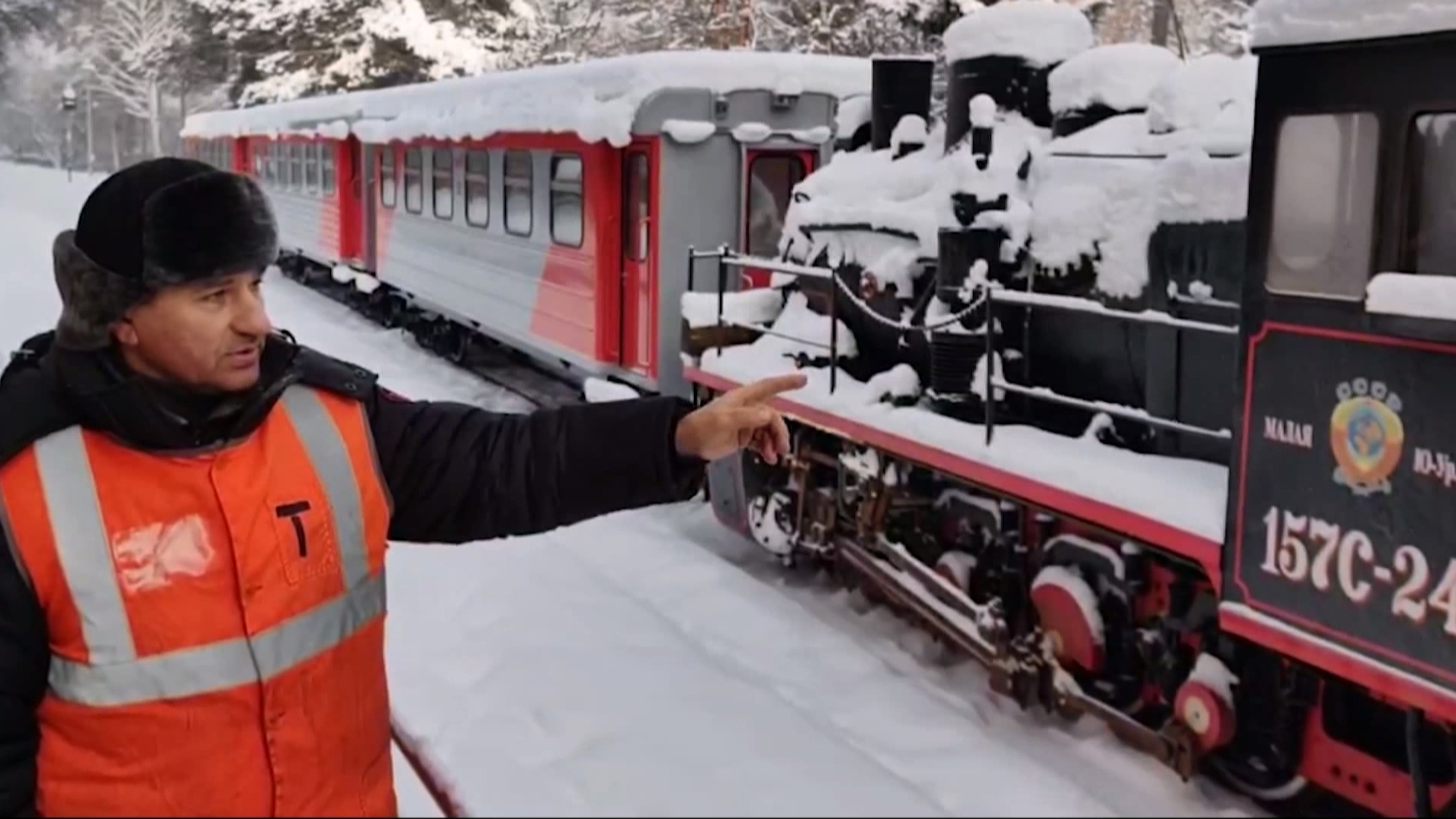 Старинный паровоз будет перевозить пассажиров по детской железной дороге в Челябинске Старинный паровоз будет перевозить пассажиров по детской железной дороге в Челябинске