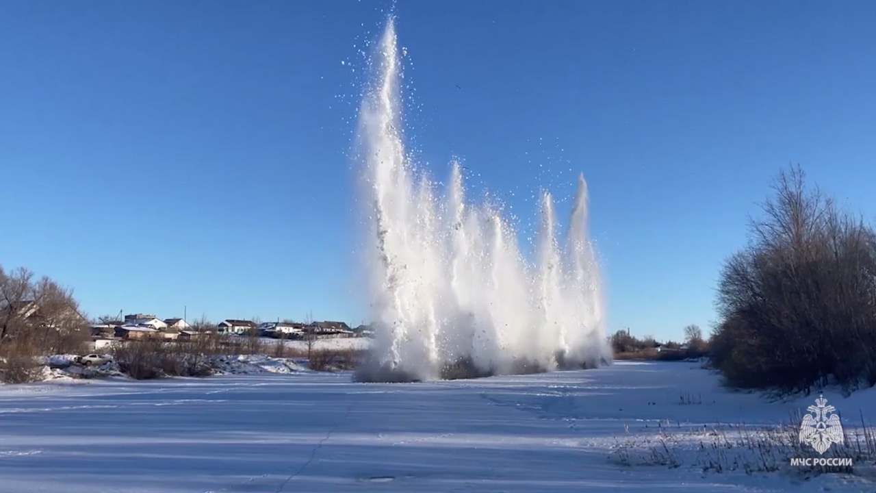 В Челябинской области с 10 марта начнут взрывать лед на реках В Челябинской области с 10 марта начнут взрывать лед на реках