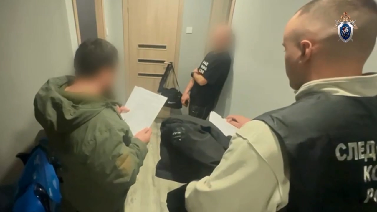 В Челябинске задержали мужчину после угроз врачу В Челябинске задержали мужчину после угроз врачу