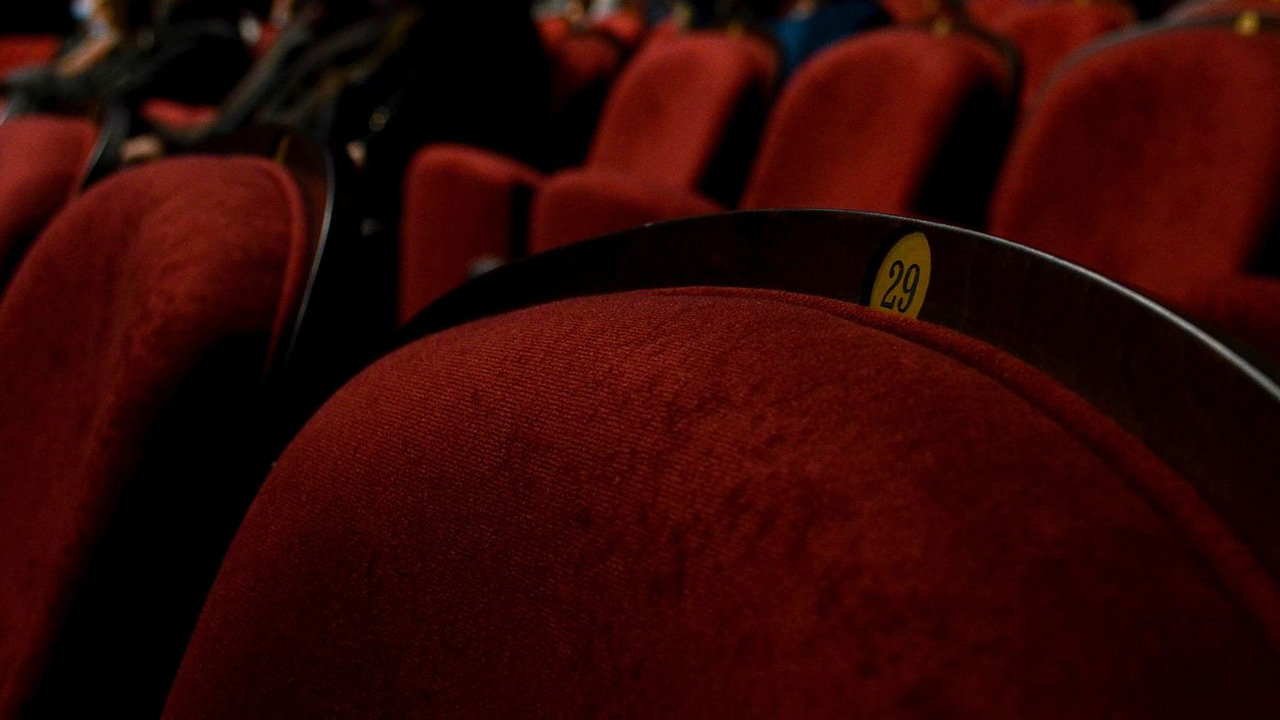 Спектакли со скидкой: челябинцы могут принять участие в новой акции Спектакли со скидкой: челябинцы могут принять участие в новой акции