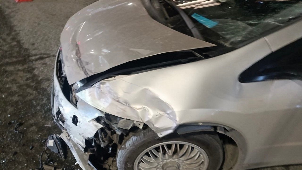 Двое детей пострадали в ДТП на площади Революции в Челябинске Двое детей пострадали в ДТП на площади Революции в Челябинске