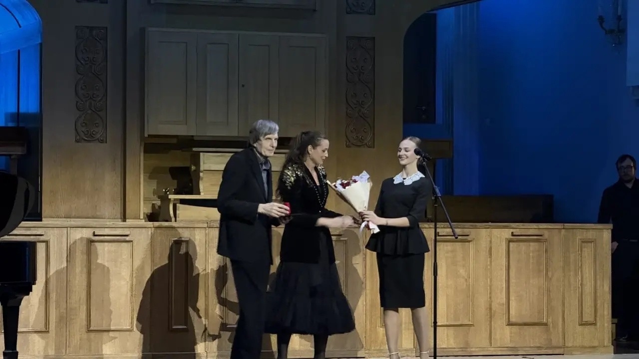 В Челябинске вручили премию "Золотая лира": кто удостоился награды В Челябинске вручили премию "Золотая лира": кто удостоился награды