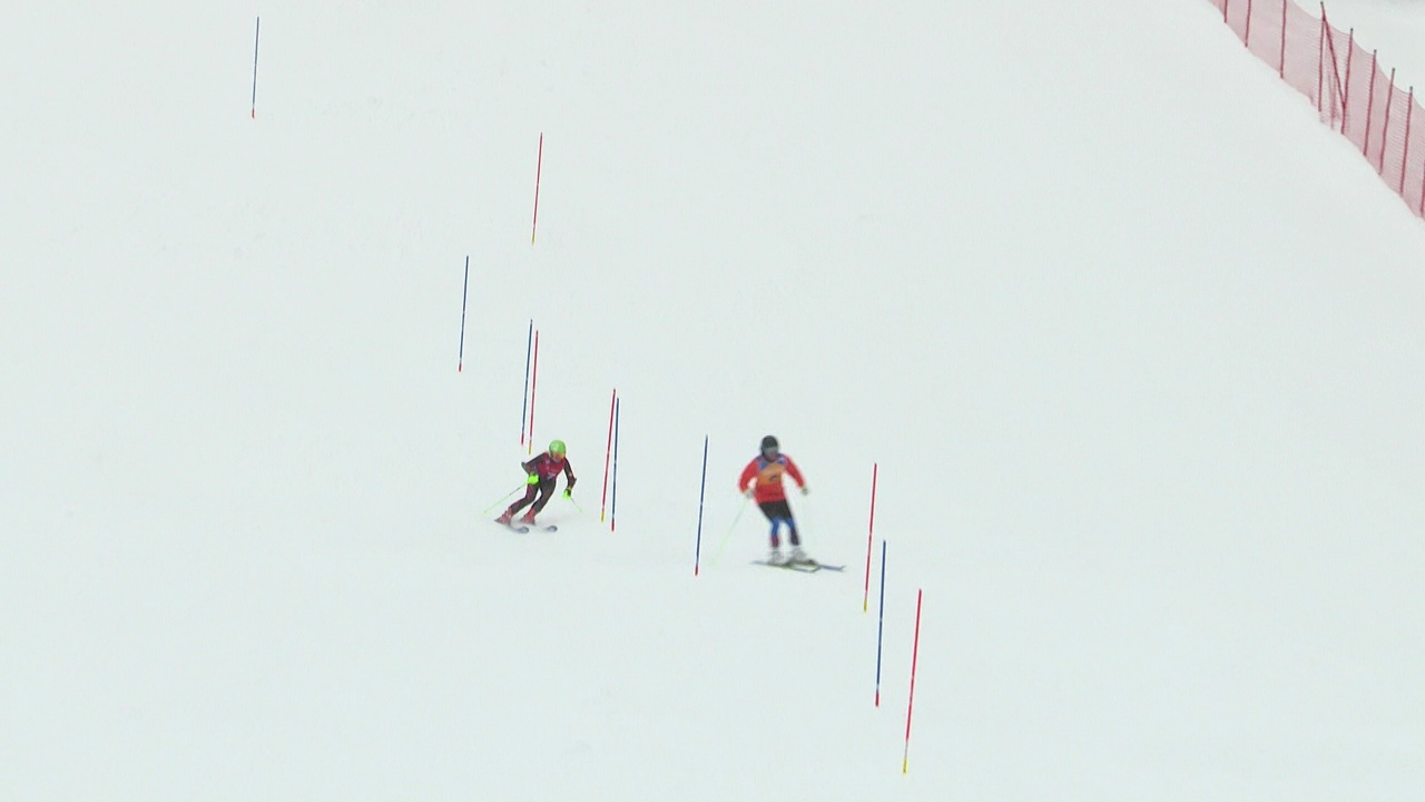 Чемпионат России по горнолыжному спорту среди слепых проходит на Южном Урале