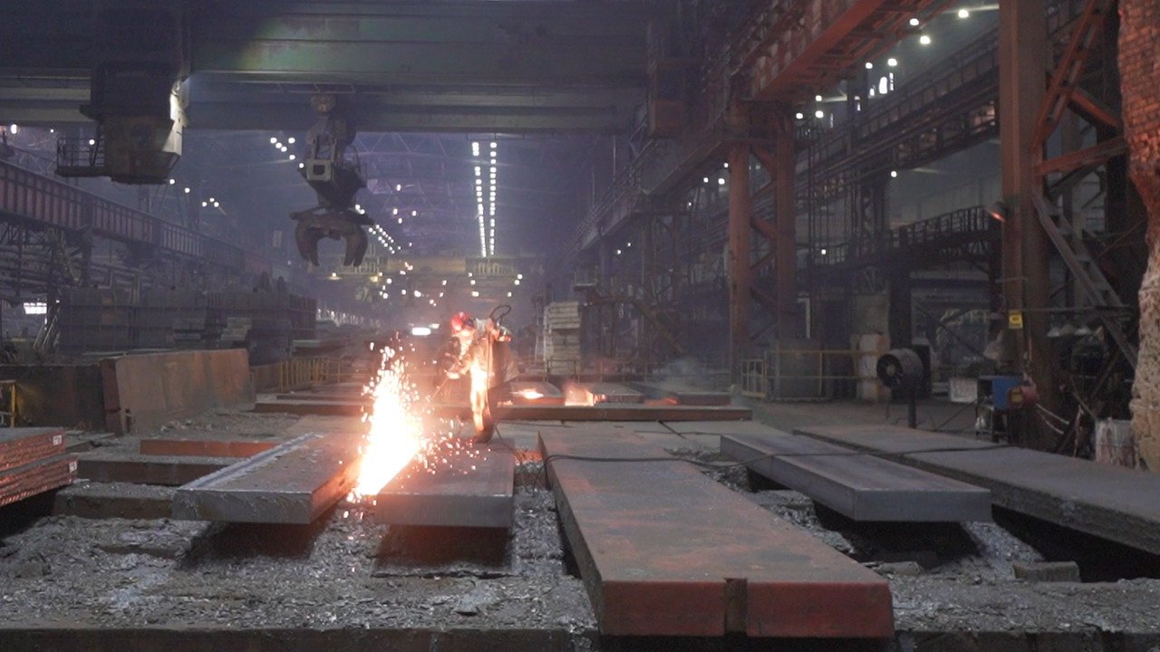 После учебы – сразу в цех: кто и как контролирует качество магнитогорского металла После учебы – сразу в цех: кто и как контролирует качество магнитогорского металла