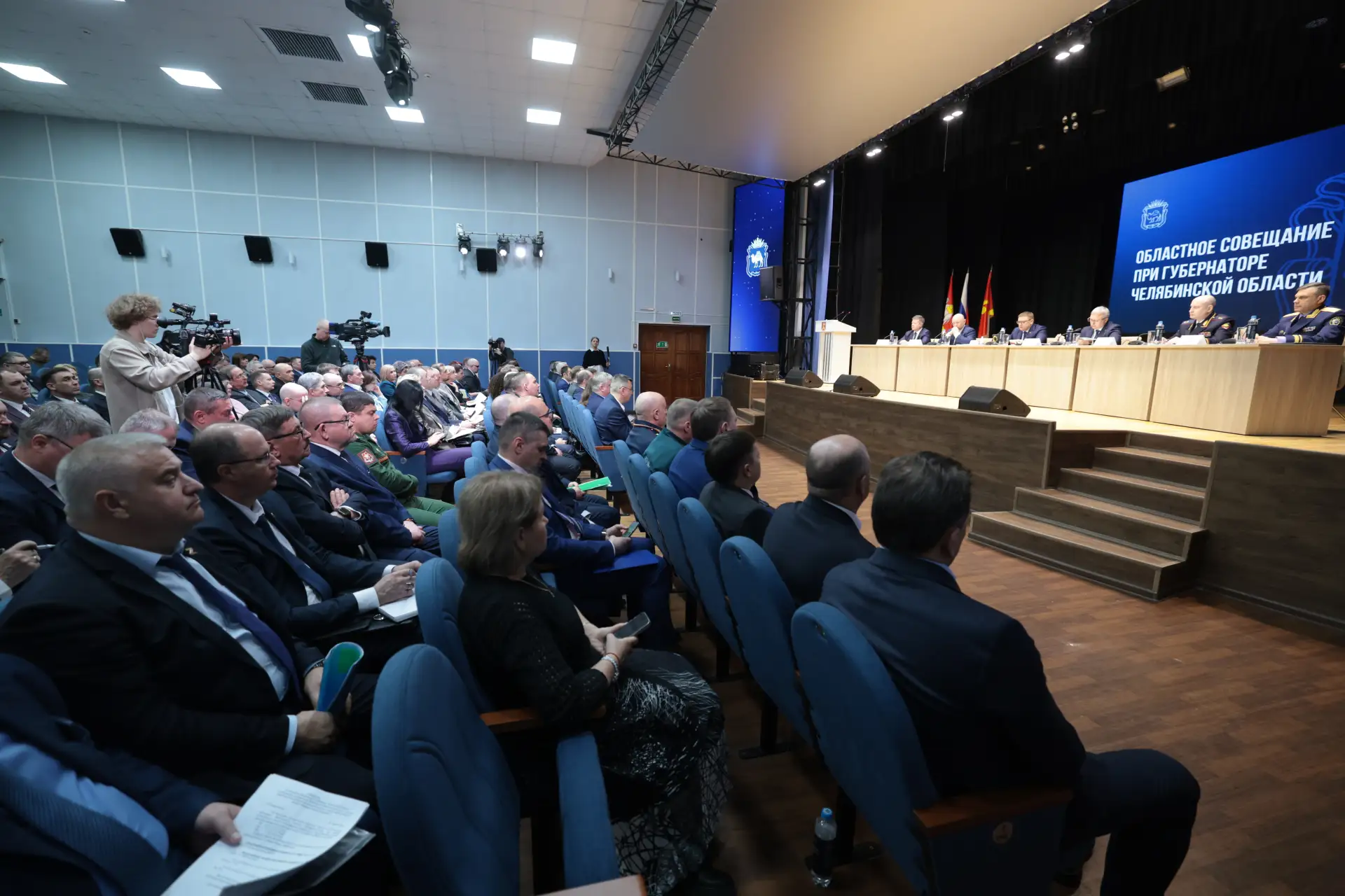 Профилактика угроз и социальная поддержка: губернатор провел совещание с главами районов Профилактика угроз и социальная поддержка: губернатор провел совещание с главами районов