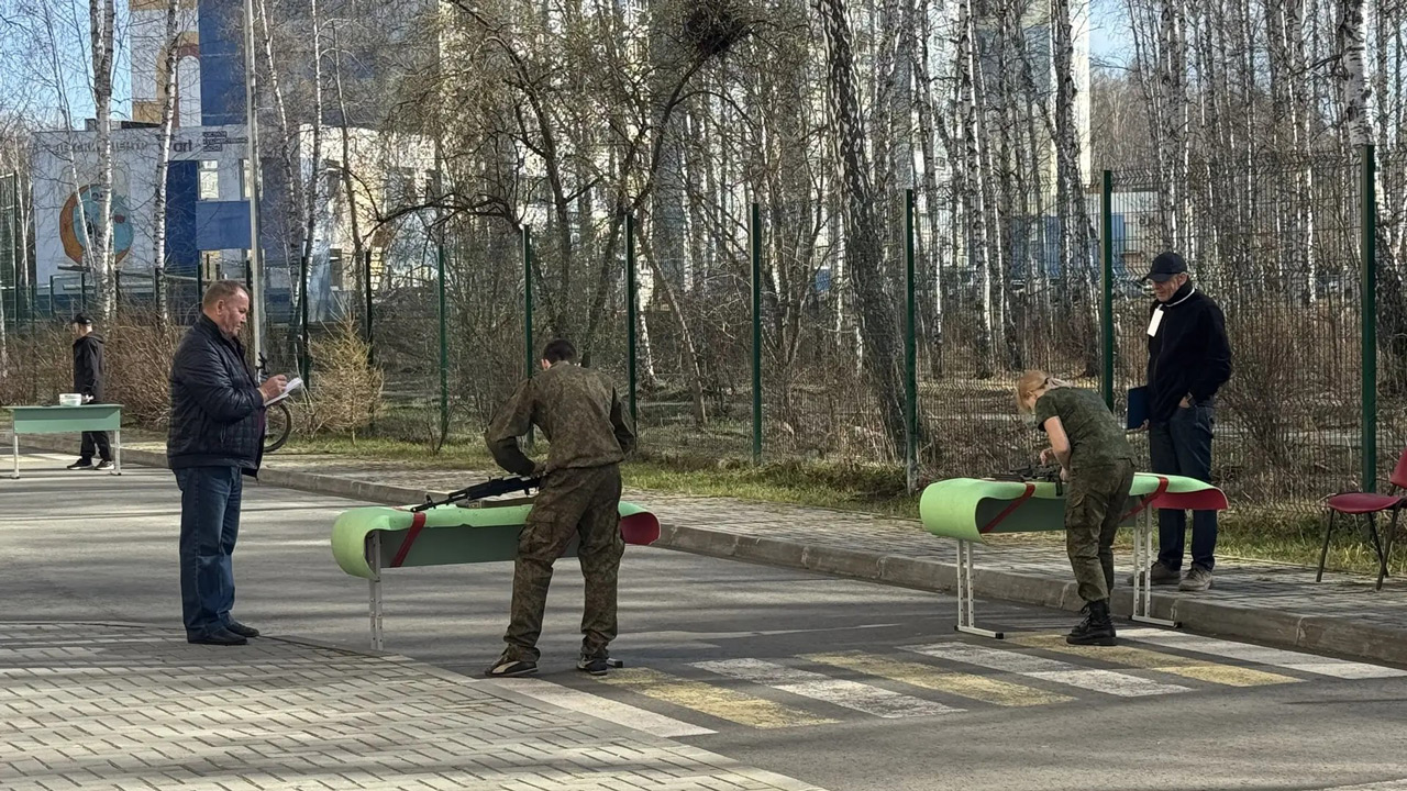 Школьники Челябинска приняли участие в игре "Зарница 2.0"