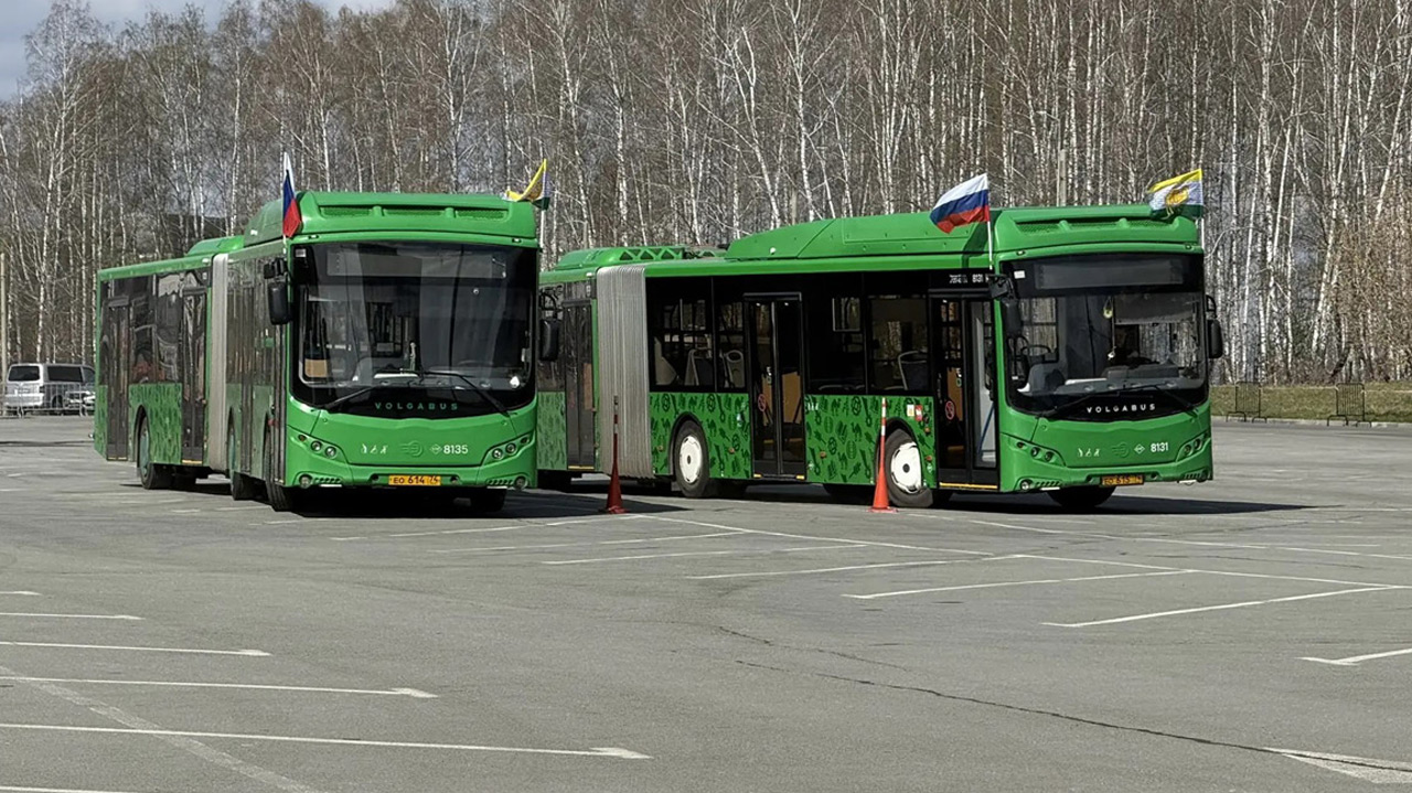 Гонки автобусов прошли в Челябинске: водители показали ювелирное мастерство