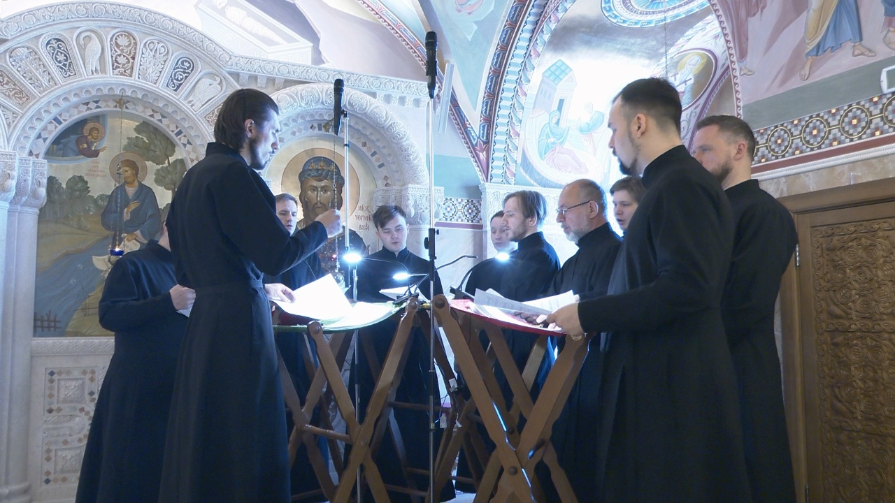 С молитвой в сердце: архиерейский хор из Челябинска завоевывает поклонников