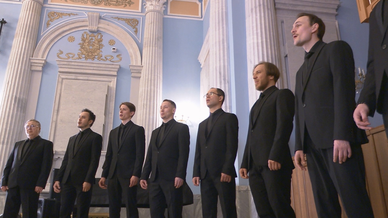 С молитвой в сердце: архиерейский хор из Челябинска завоевывает поклонников