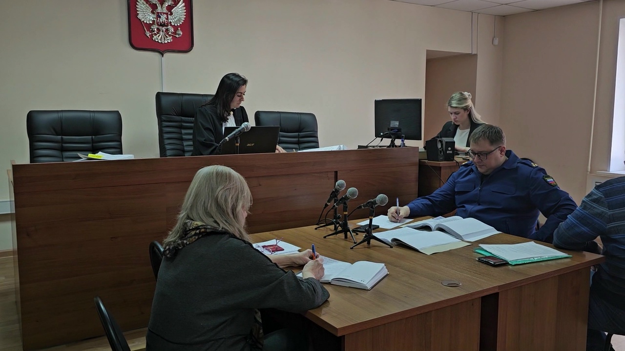 Жителя Копейска судят за попытку убить соседа бомбой в почтовом ящике