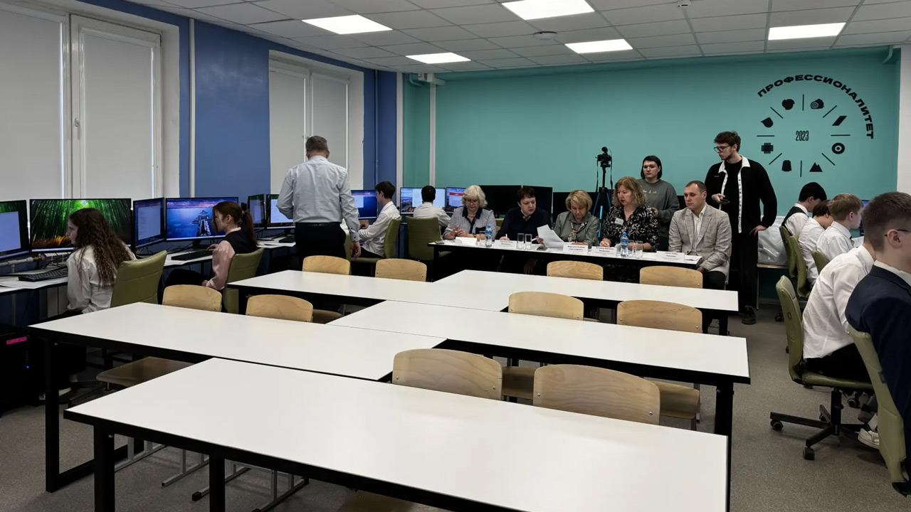 Лучших учителей информатики определят в Челябинской области