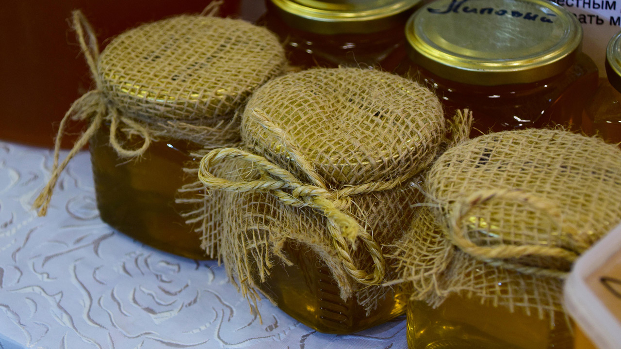 Гастрономическое путешествие: фермеры представят продукцию на фестивале "Вкусы России" Гастрономическое путешествие: фермеры представят продукцию на фестивале "Вкусы России"