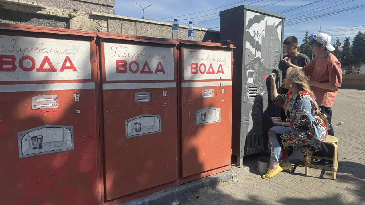 Пленэр с участием 500 юных художников прошел в центре Челябинска