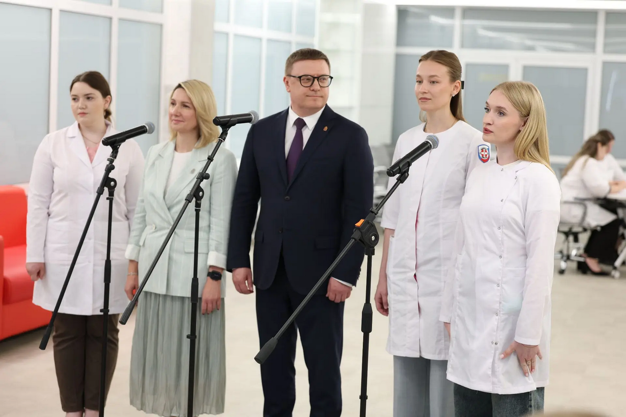 Более 2,5 тысячи молодых специалистов придут работать в больницы Челябинской области Более 2,5 тысячи молодых специалистов придут работать в больницы Челябинской области