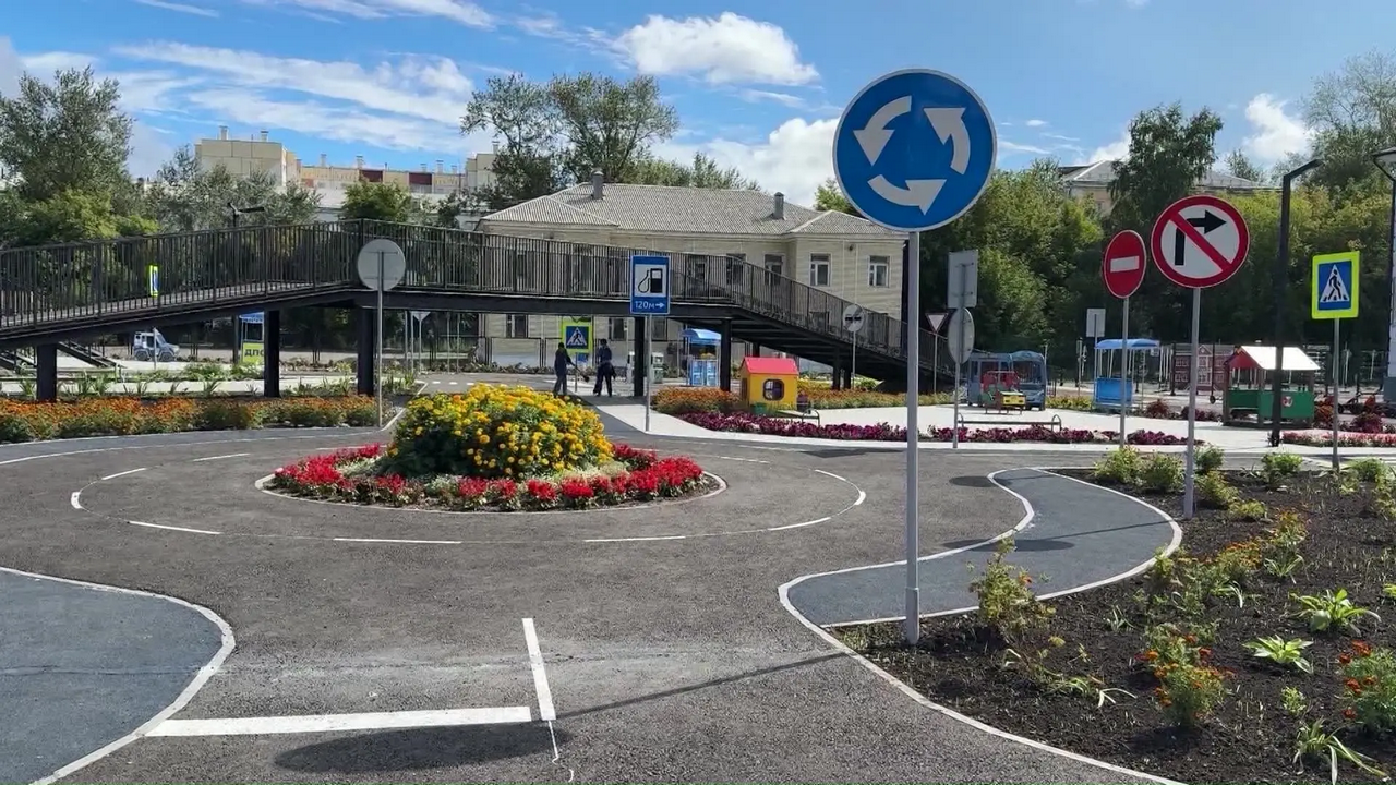 Детский автогородок открылся в Челябинске Детский автогородок открылся в Челябинске