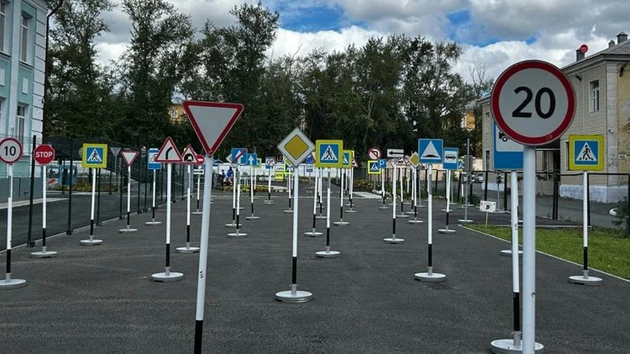 Детский автогородок открылся в Челябинске Детский автогородок открылся в Челябинске