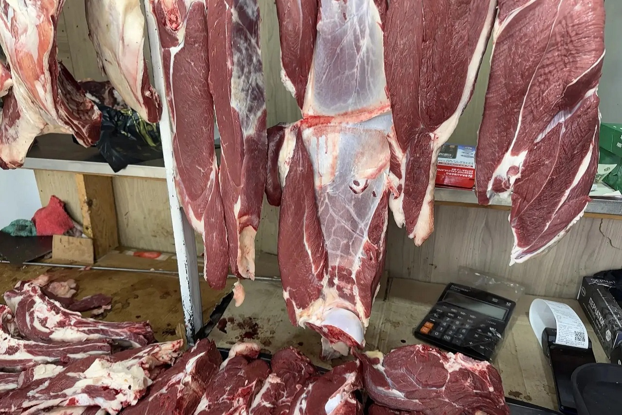 На рынке в Челябинске нашли потенциально опасное мясо