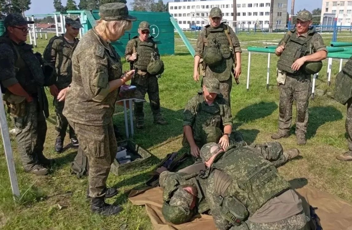 Добровольные защитники: на полигоне в Челябинской области тренируется отряд "БАРС"