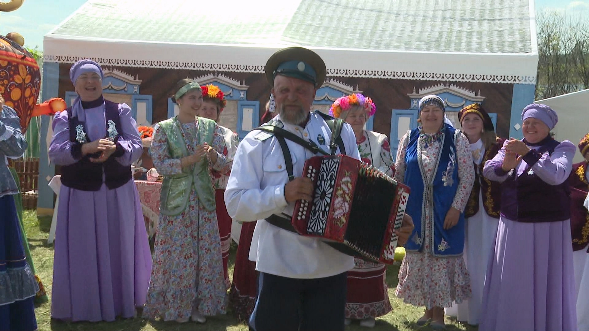 Казаки из села под Чебаркулем рассказали, как сохраняют традиции Казаки из села под Чебаркулем рассказали, как сохраняют традиции