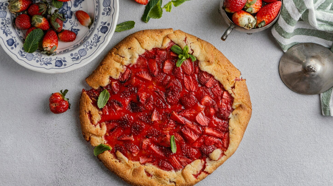 Сезон уральских ягод: какие вкусные и легкие блюда приготовить из клубники