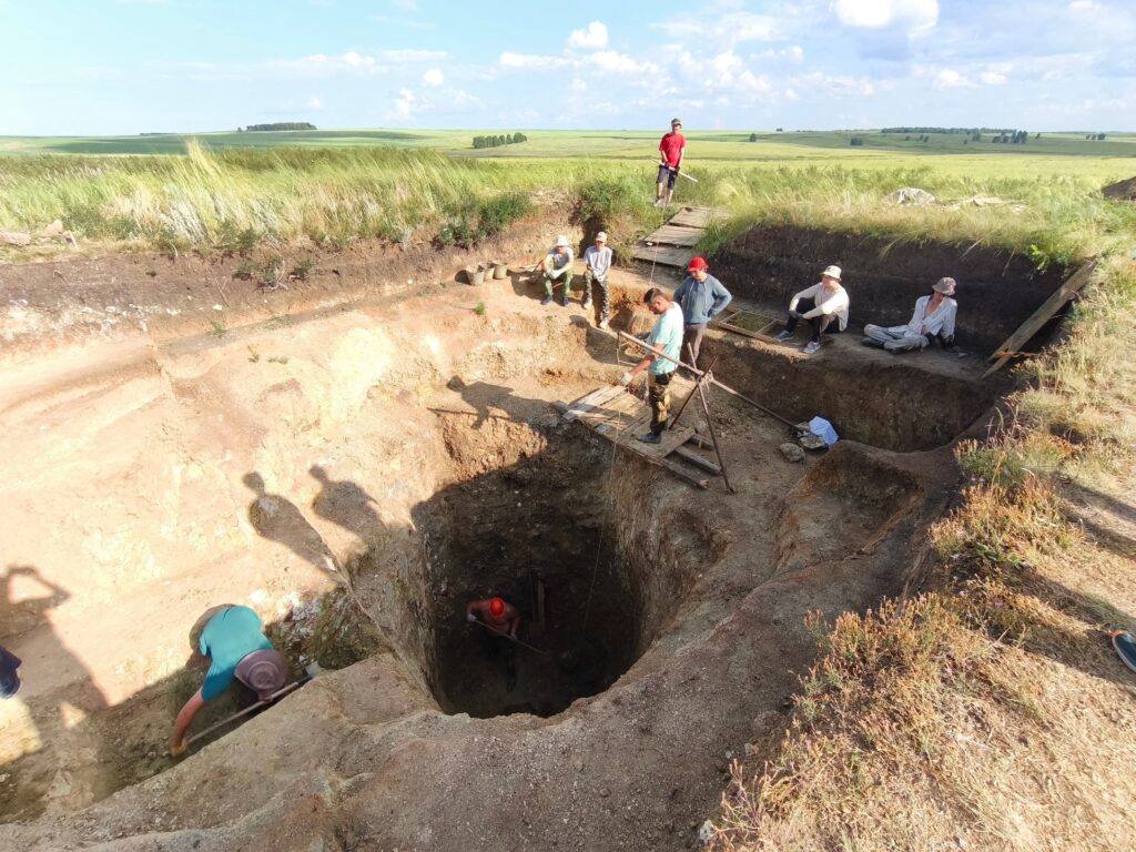 Древний медный рудник исследуют ученые на юге Челябинской области