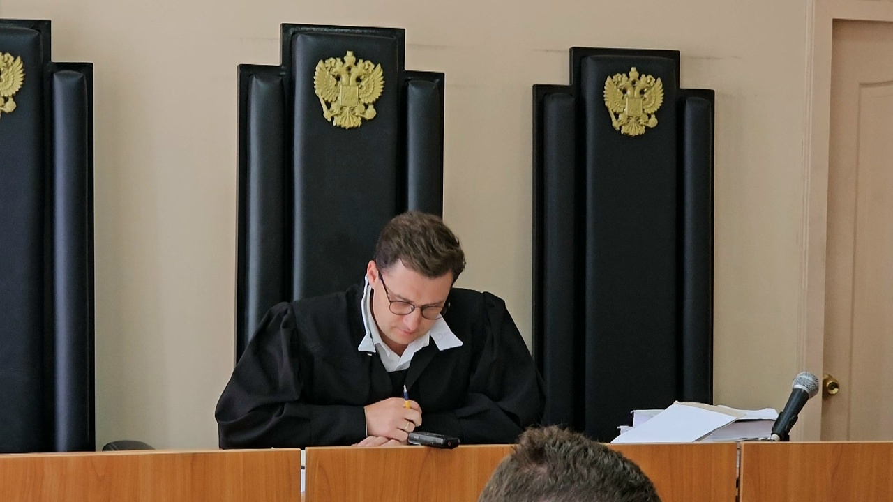 Ущерб на миллионы: жители Челябинска судятся с изготовителем мебели