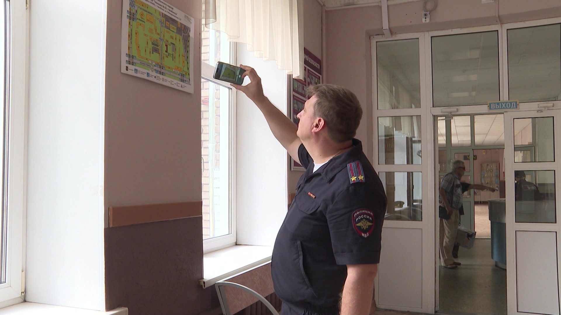 Дорожные знаки и разметка: ГАИ Челябинска проверяет территорию вблизи школ Дорожные знаки и разметка: ГАИ Челябинска проверяет территорию вблизи школ