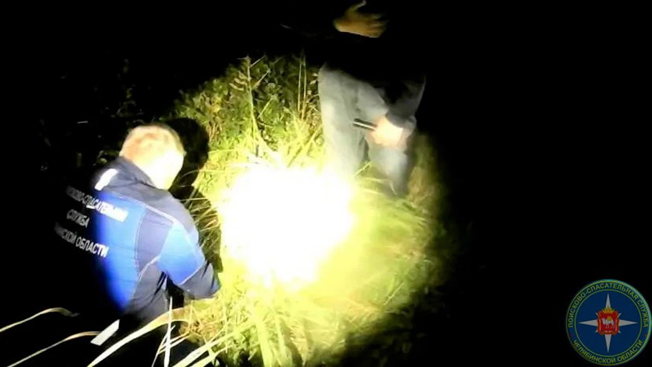 В Челябинской области двое подростков провалились в болото В Челябинской области двое подростков провалились в болото