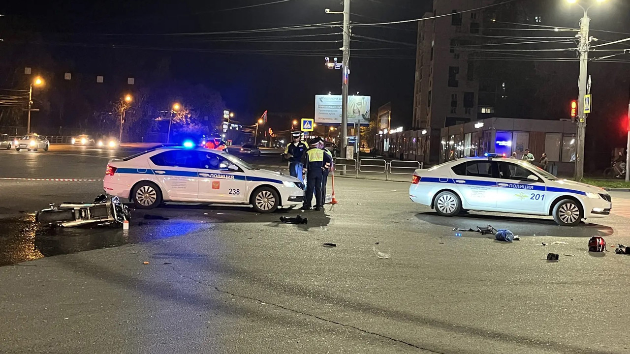Мотоцикл разорвало на части: смертельное ДТП в Челябинске Мотоцикл разорвало на части: смертельное ДТП в Челябинске