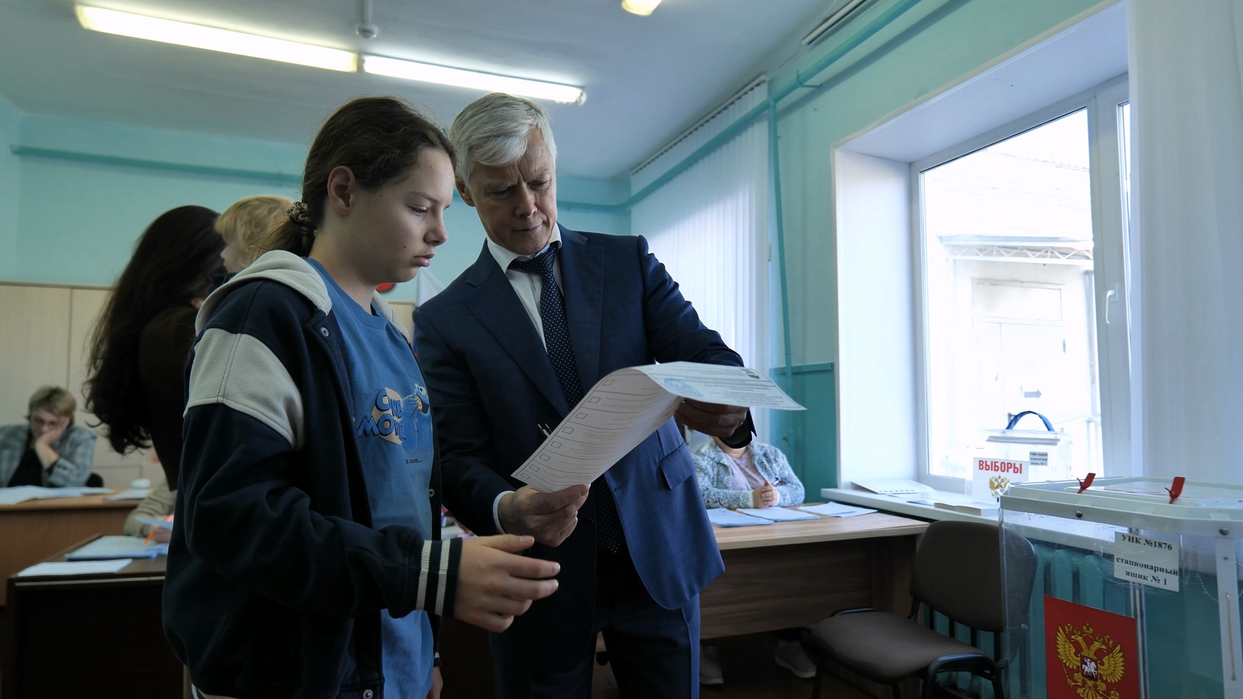 Личный пример: как на выборах в Челябинской области голосовали кандидаты в Госдуму Личный пример: как на выборах в Челябинской области голосовали кандидаты в Госдуму Челябинской области