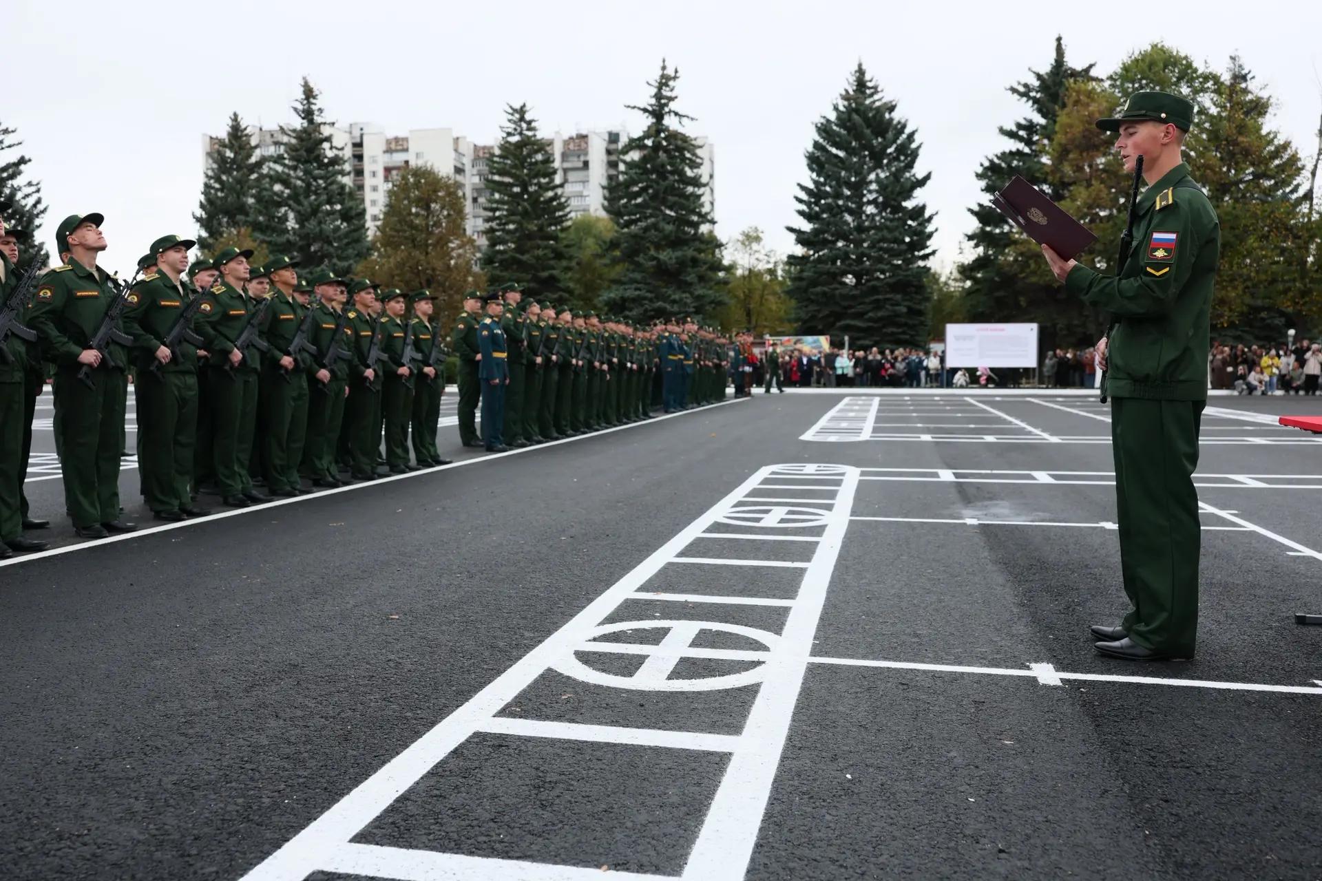 Курсанты возрожденного Челябинского танкового училища приняли воинскую присягу