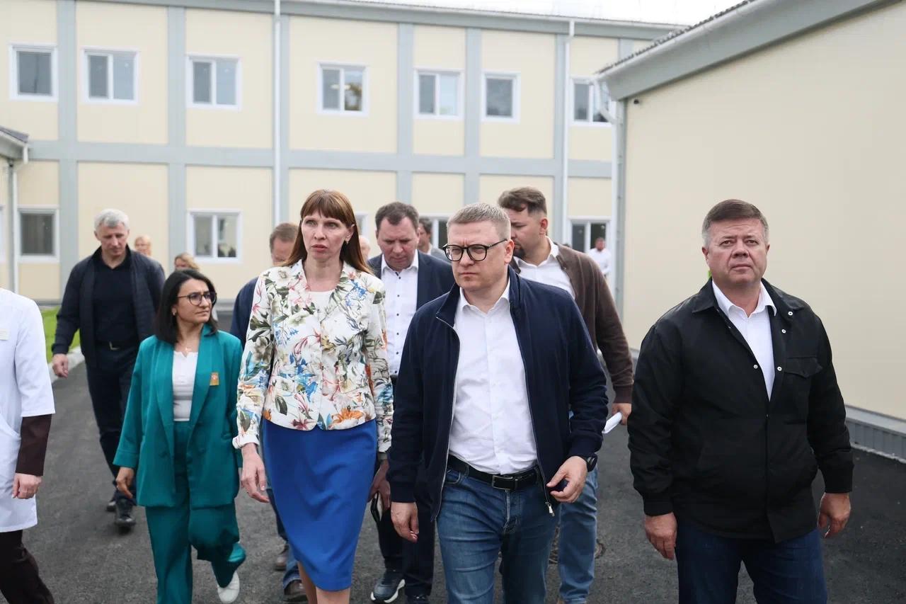 Губернатор Текслер осмотрел новые соцобъекты Аргаяша Губернатор Текслер осмотрел новые соцобъекты Аргаяша