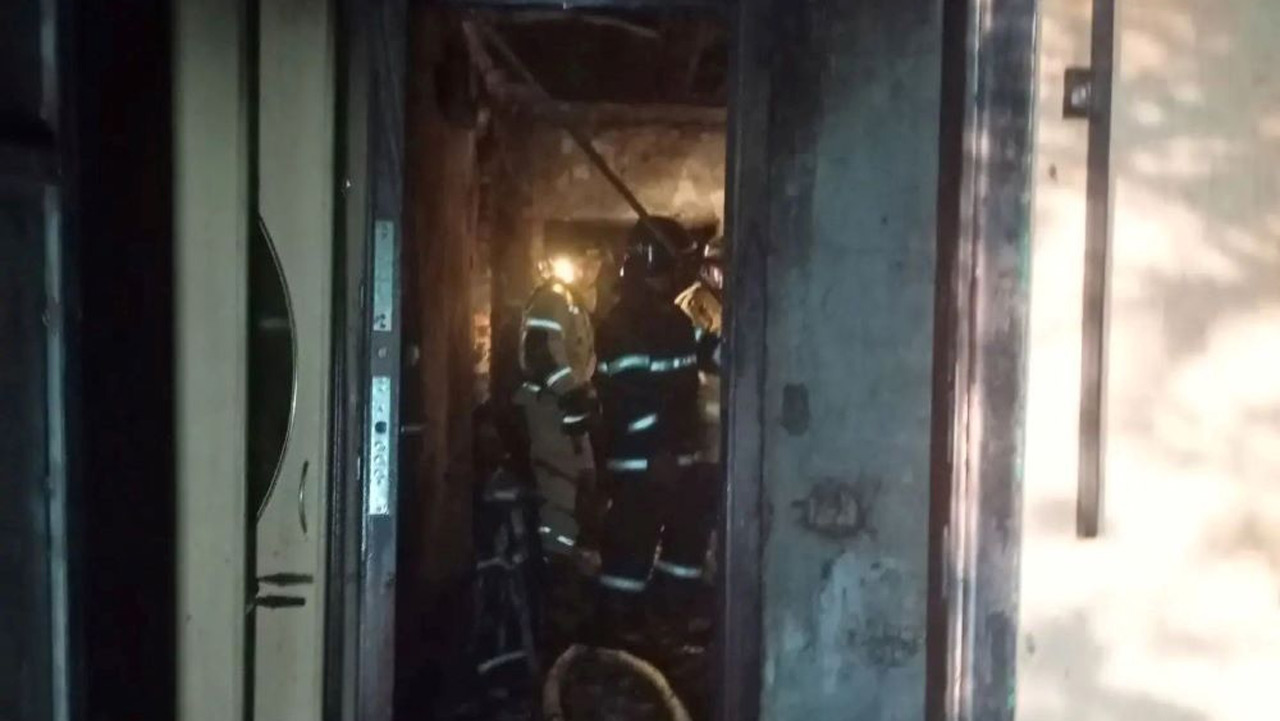 В поселке Копейска из-за обогревателя сгорела квартира и пострадала женщина В поселке Копейска из-за обогревателя сгорела квартира и пострадала женщина