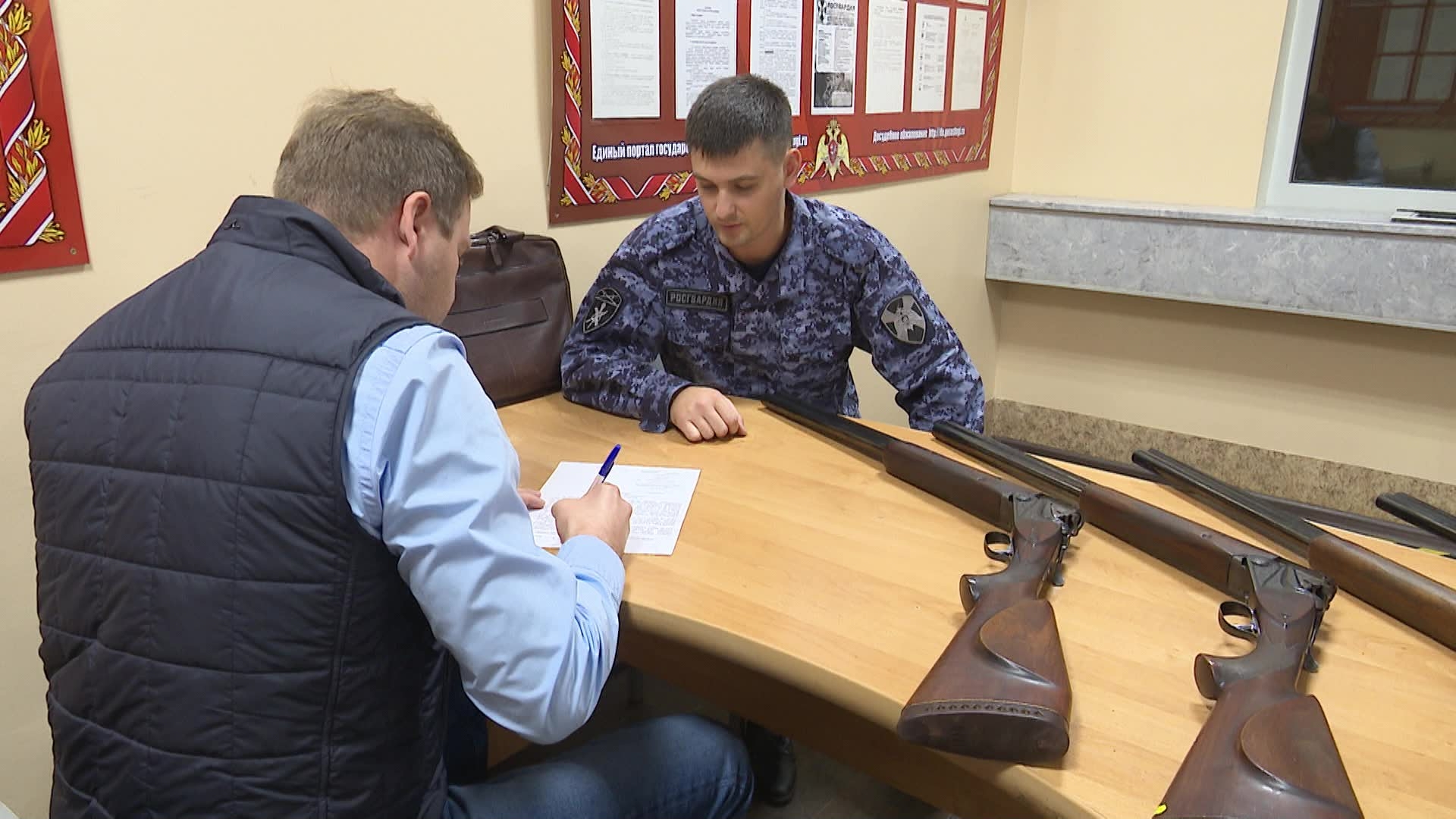 Для отправки в зону СВО жители Челябинской области сдали почти 700 единиц оружия Для отправки в зону СВО жители Челябинской области сдали почти 700 единиц оружия