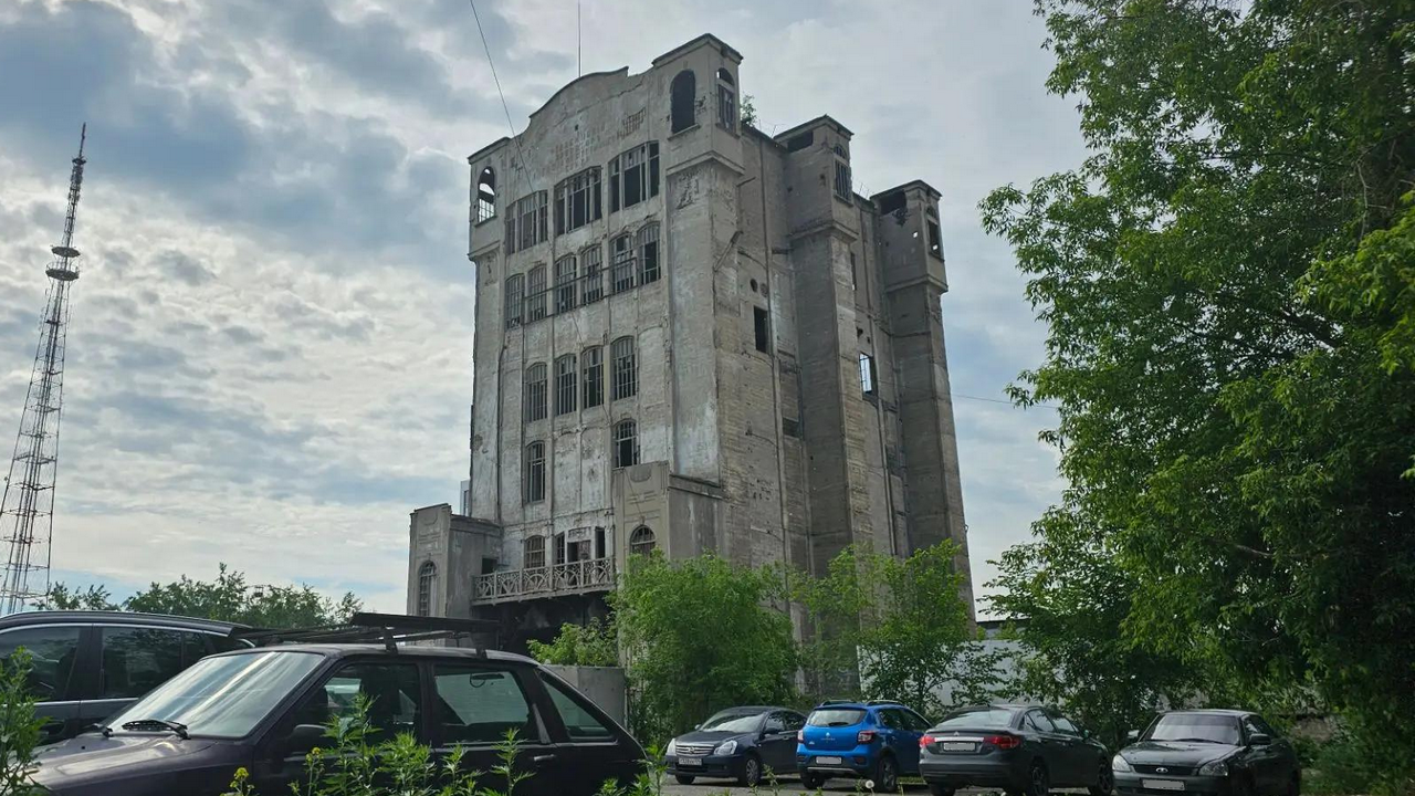 Жилой квартал планируют построить у заброшенного элеватора в Челябинске Жилой квартал планируют построить у заброшенного элеватора в Челябинске