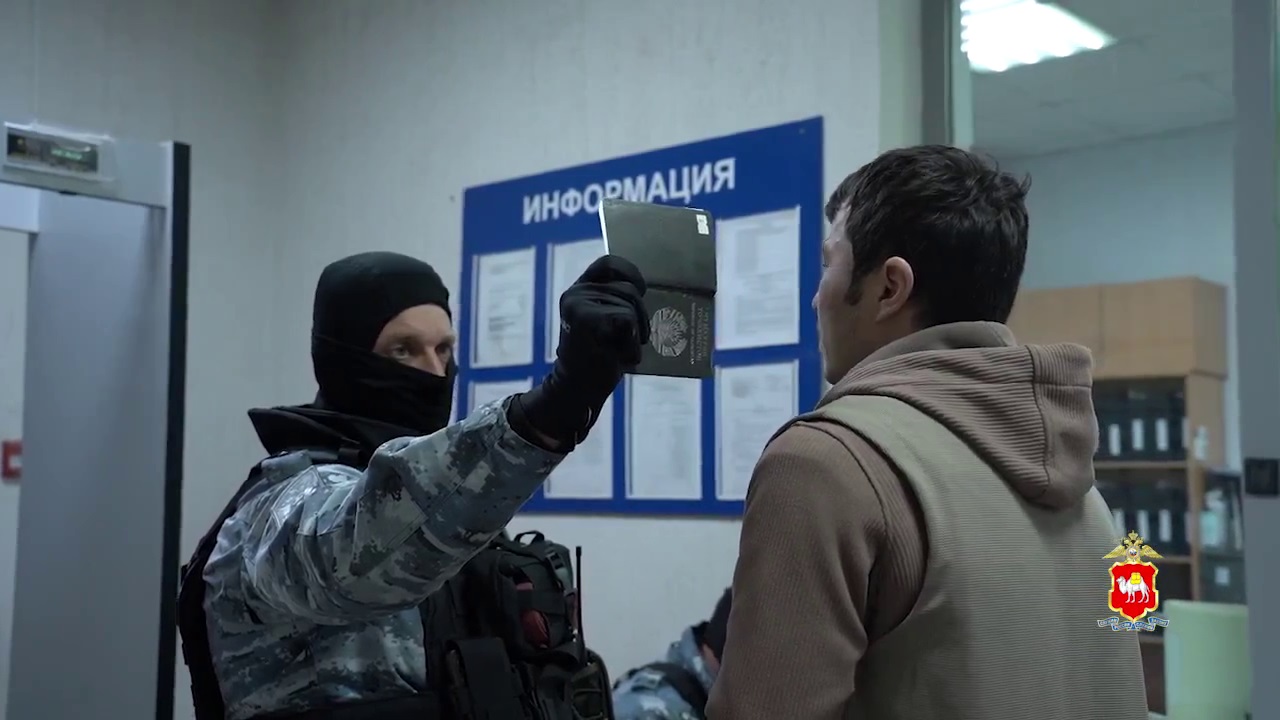 Из Челябинской области принудительно выслали 25 иностранцев за день Из Челябинской области принудительно выслали 25 иностранцев за день