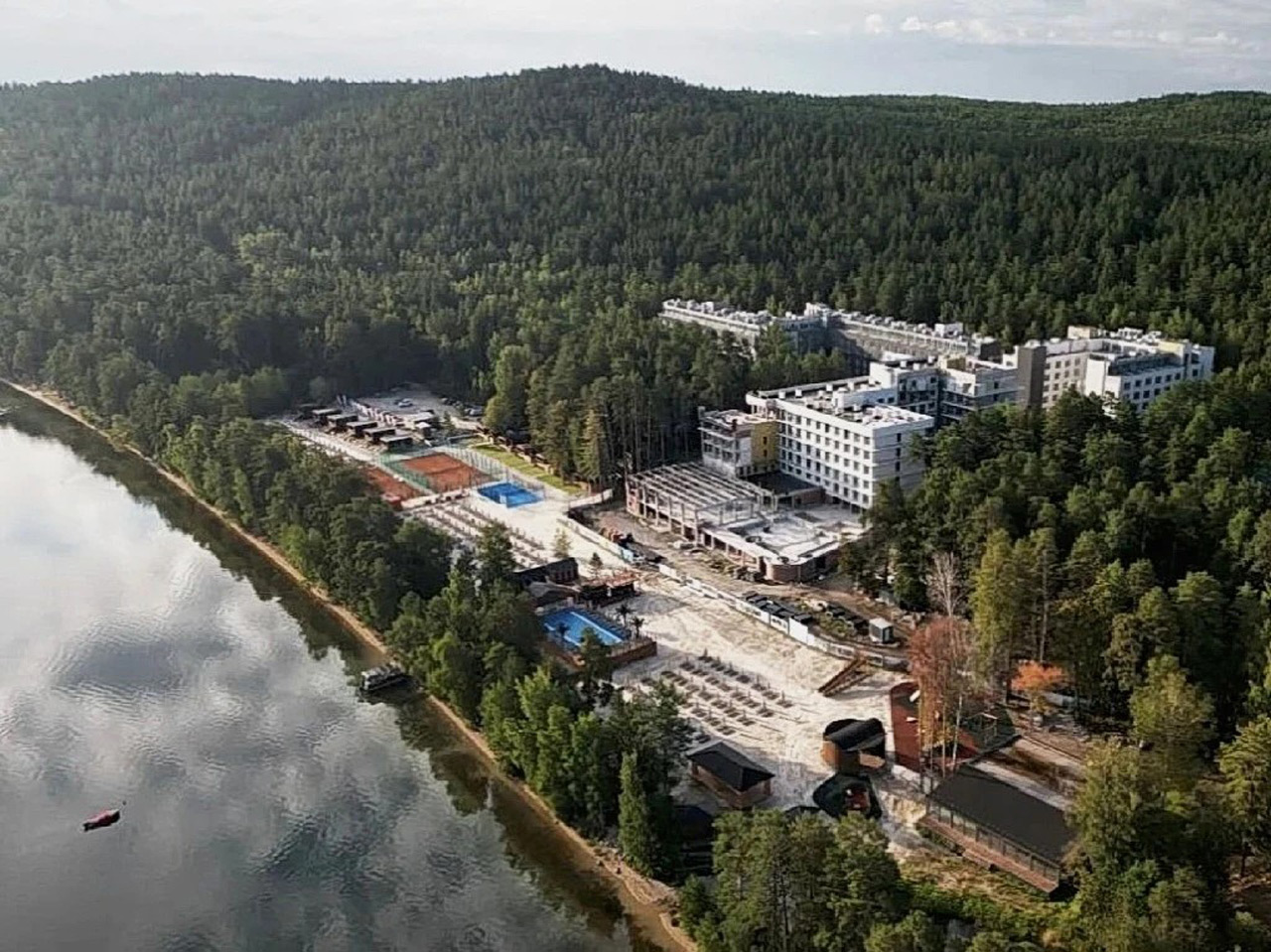 На берегу озера Тургояк откроют два термальных курорта