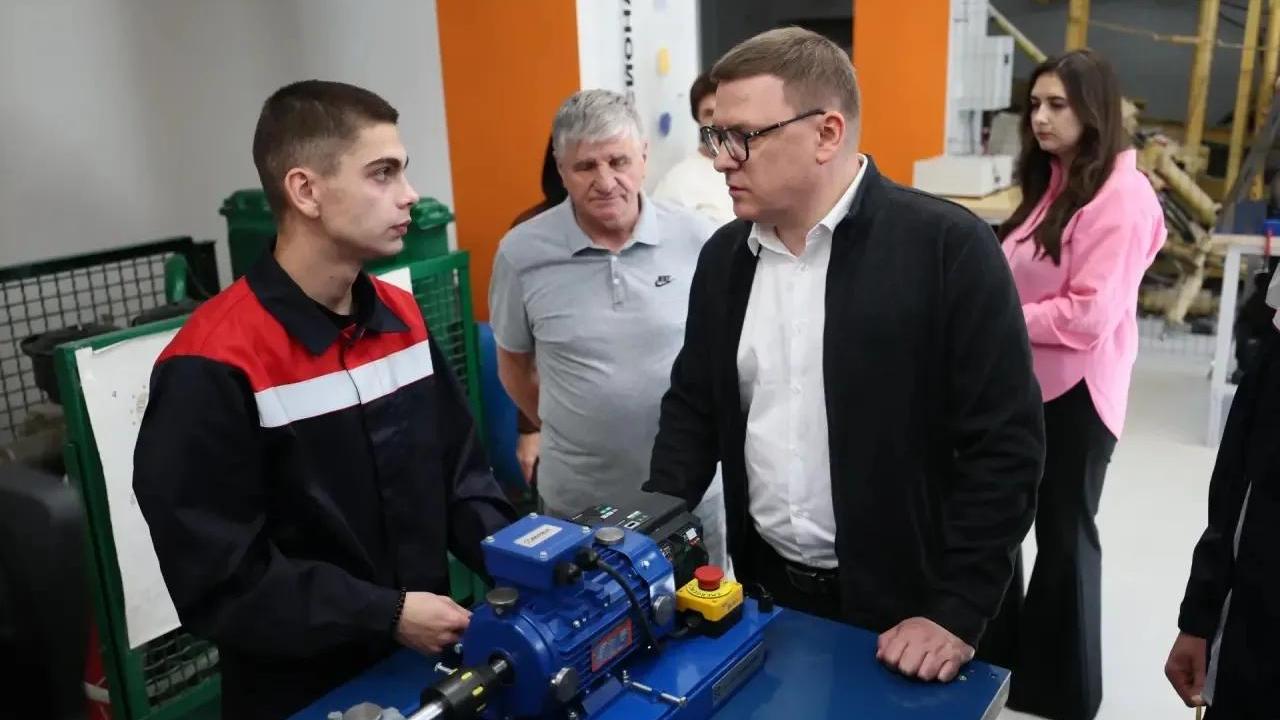 Губернатор Текслер оценил развитие социальной инфраструктуры в Сатке Губернатор Текслер оценил развитие социальной инфраструктуры в Сатке
