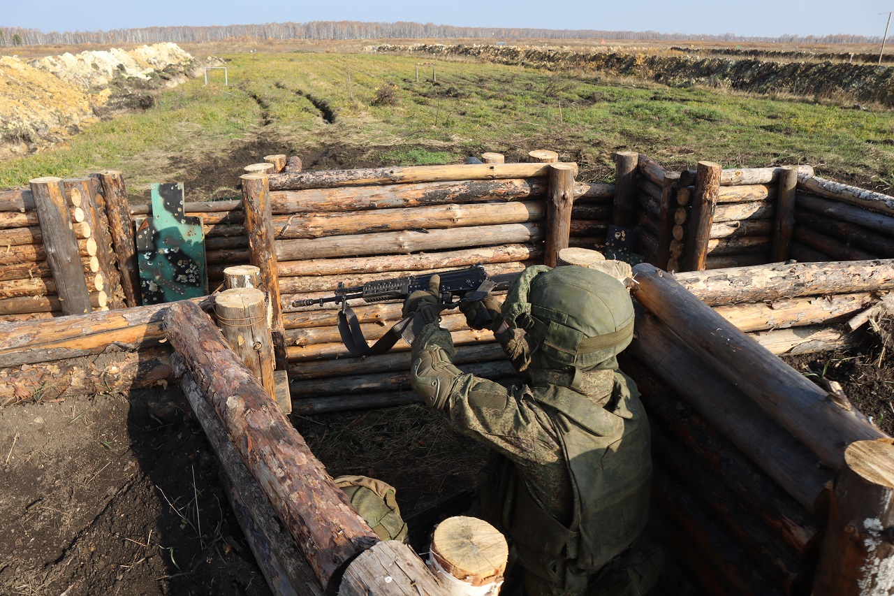 На учениях в Челябинской области военным из Индии показали способы борьбы с БПЛА На учениях в Челябинской области военным из Индии показали способы борьбы с БПЛА