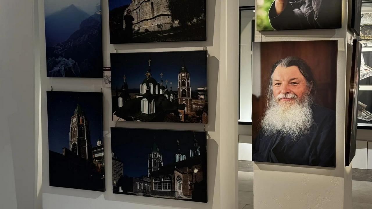 Сокровенный мир Афона показали на фотовыставке в Челябинске Сокровенный мир Афона показали на фотовыставке в Челябинске